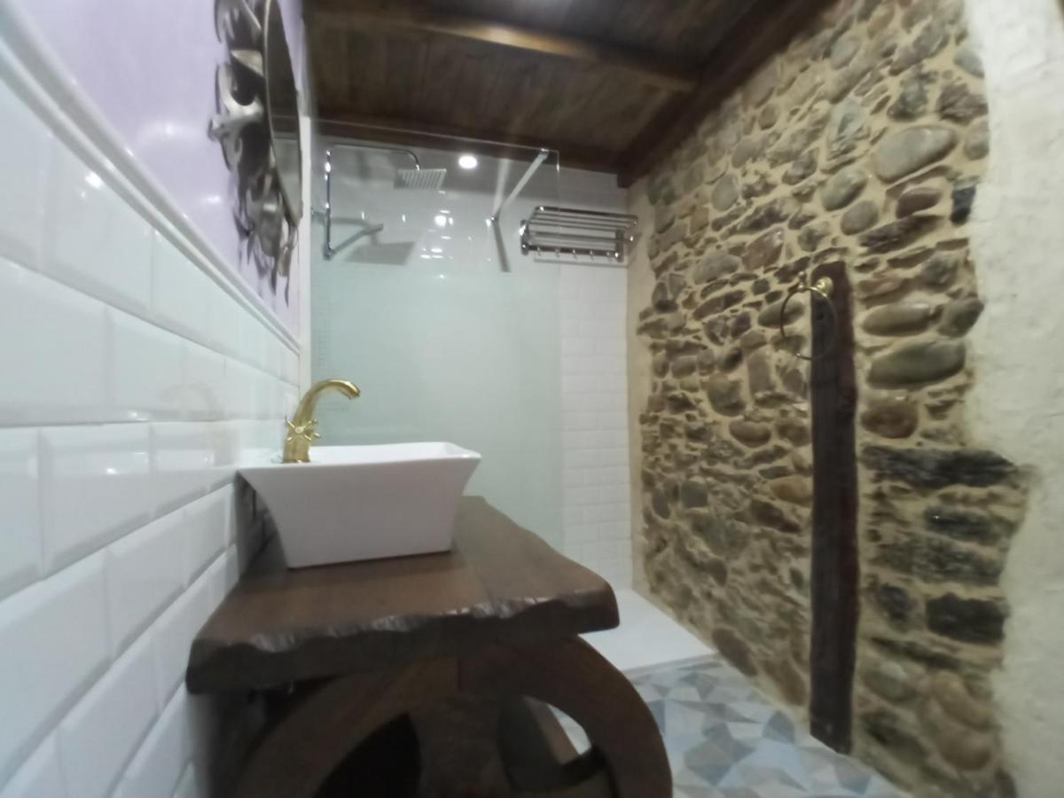 Hostal La Medina De Camponaraya Exterior foto